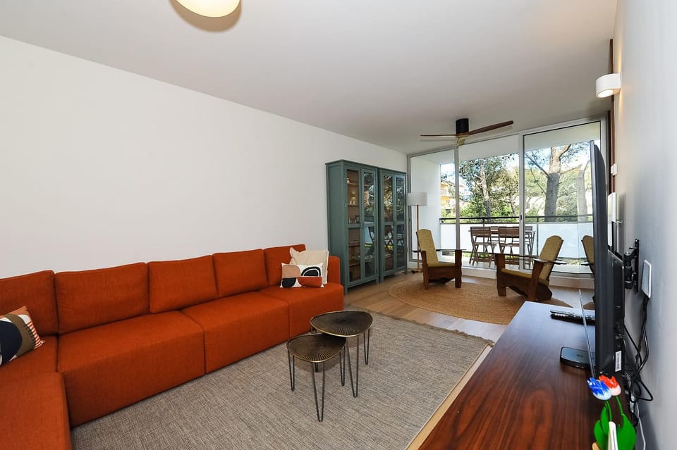 Communal lounge/ TV room, Balcony/Terrace, Living room