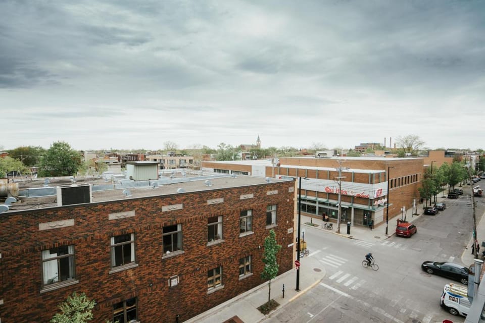 Day, Neighbourhood, City view, Street view, Location