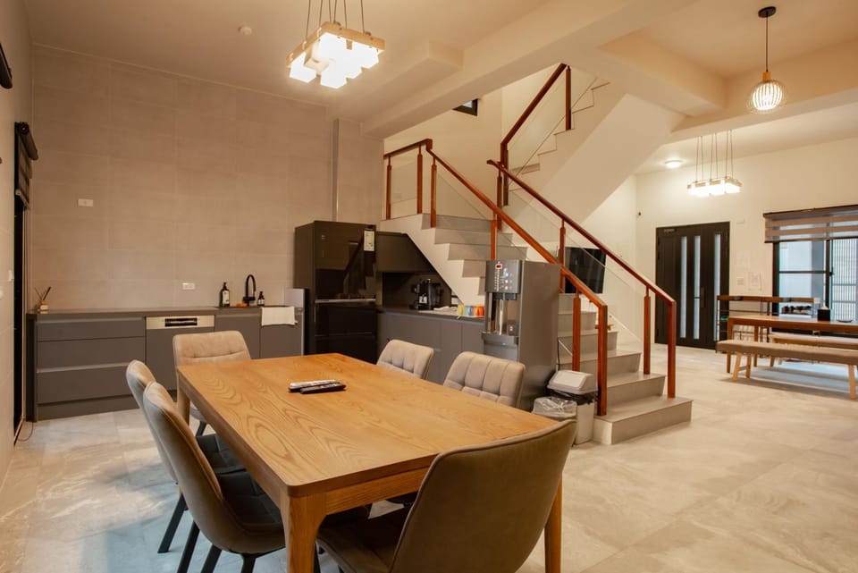 Living room, Seating area, Dining area, On site