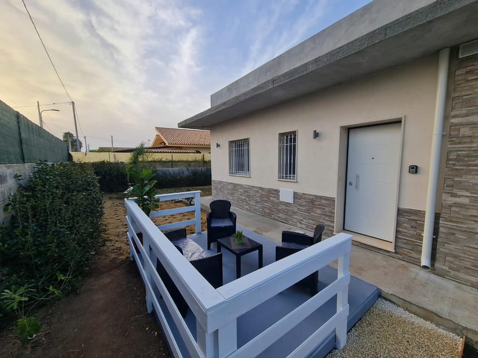 Property building, Patio, Day