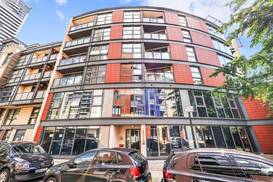 Spacious 2-bed Apartment Short Term Rental & Flexible Renting Canary Wharf! Apartment in London