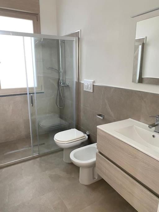 Shower, Toilet, Bathroom, bidet