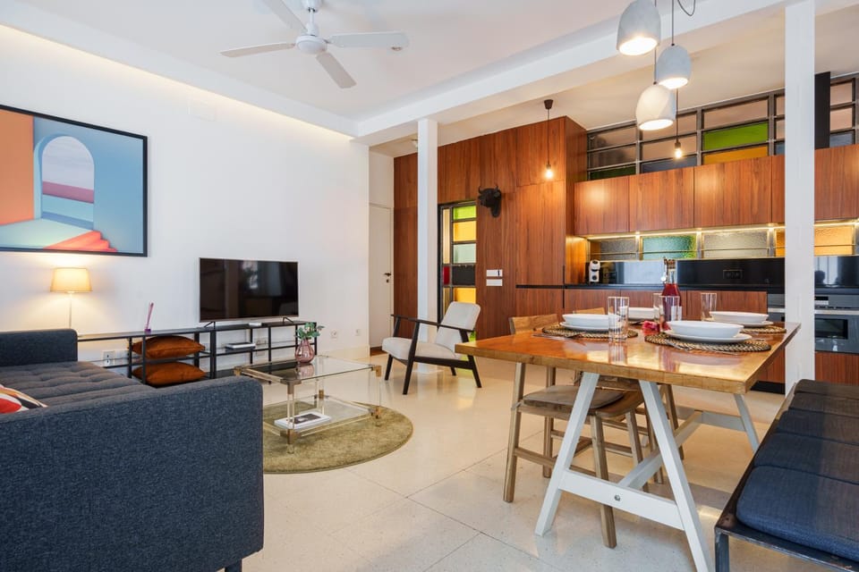 Kitchen or kitchenette, Living room, Dining area