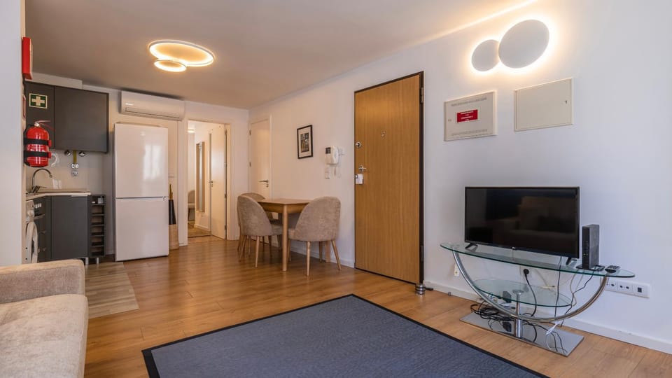 Kitchen or kitchenette, Living room
