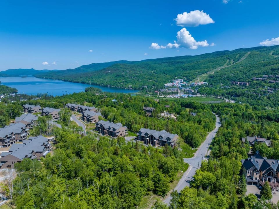 Bird's eye view, Lake view, Mountain view