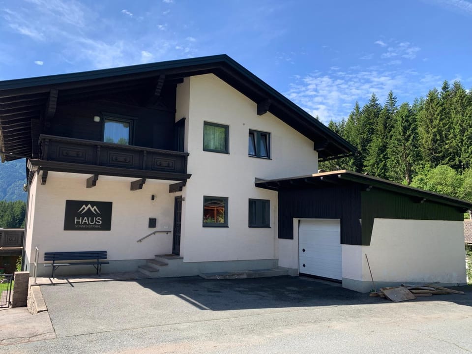 Property building, Day