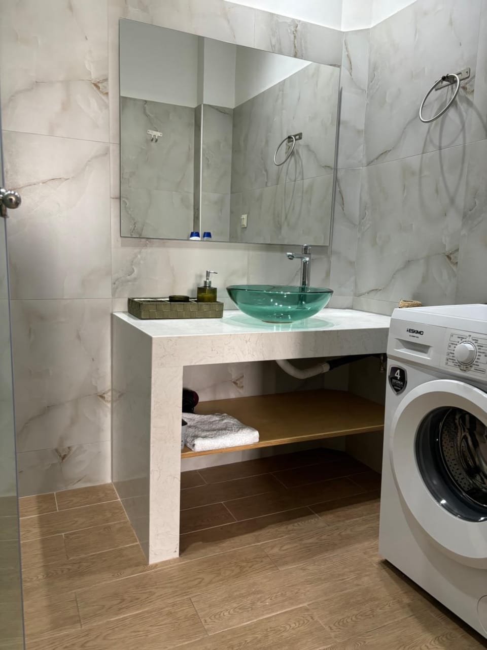 Flats 5-11 apts Capsule hotel in Heraklion