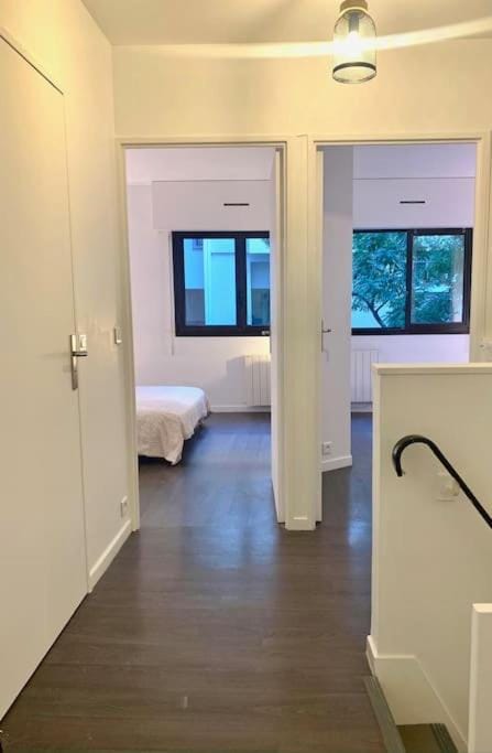Spacieux duplex parisien rénové, proche Tour Eiffel Apartment in Paris