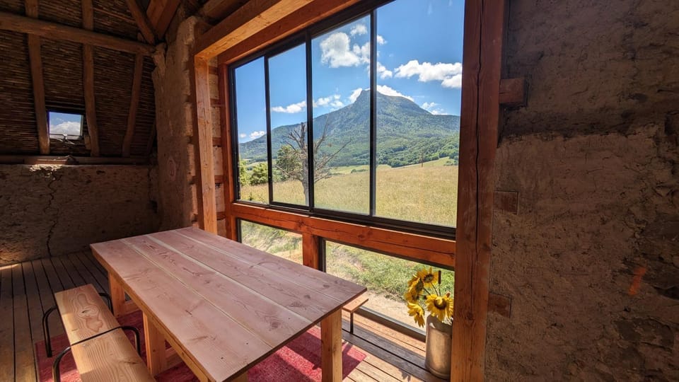 Balcony/Terrace, Mountain view