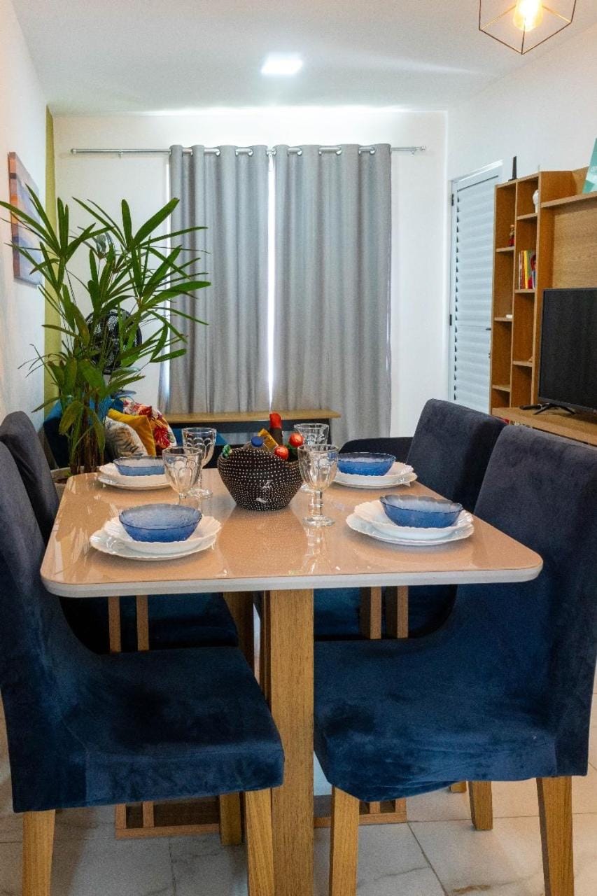 Lindo apartamento em condominio dois ar cond Apartment in Caruaru
