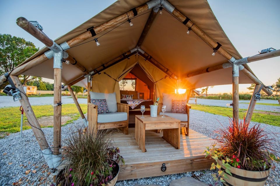 Bed, Seating area, Sunset
