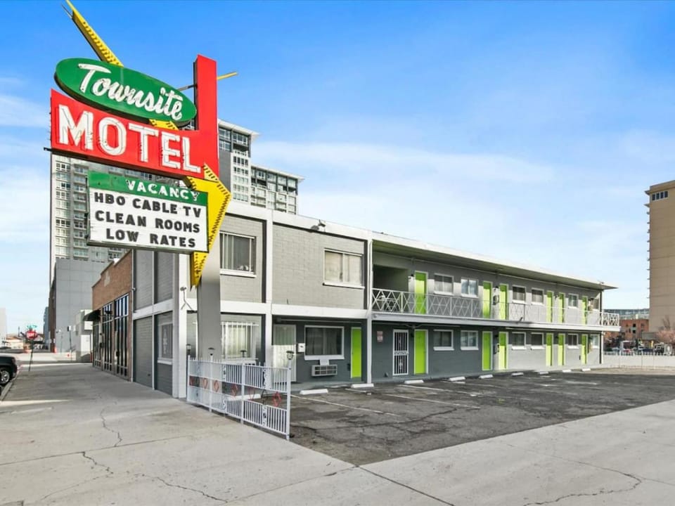 The Townsite Motel Unit 8 Apartment in Reno