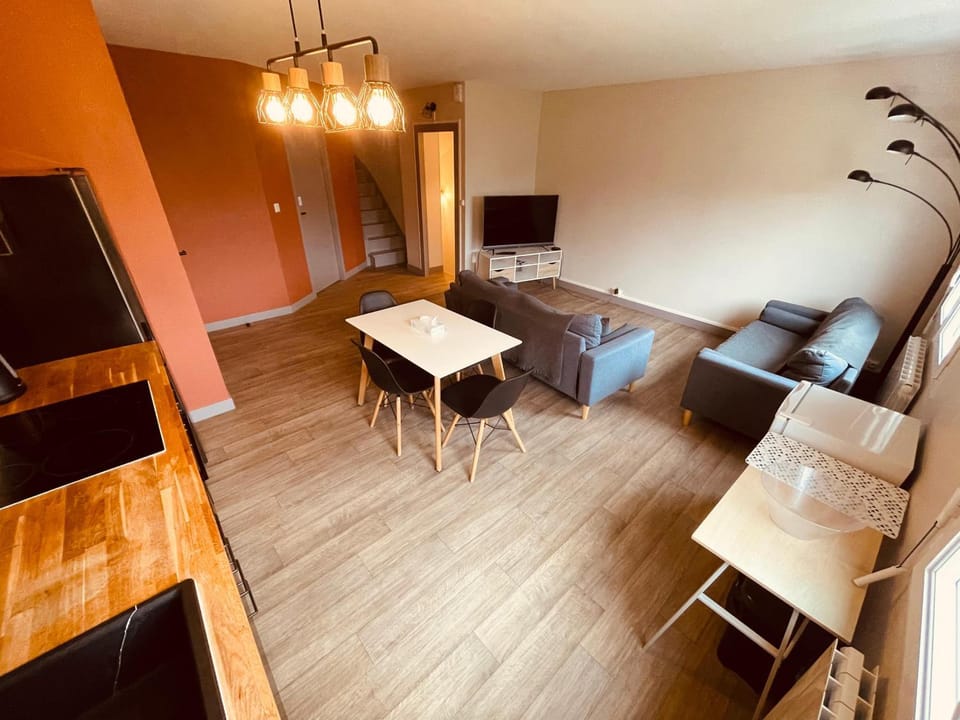 Communal lounge/ TV room