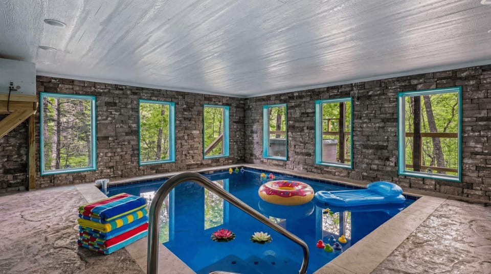 Mountain Majesty By Ghosal Luxury Lodging House in Gatlinburg