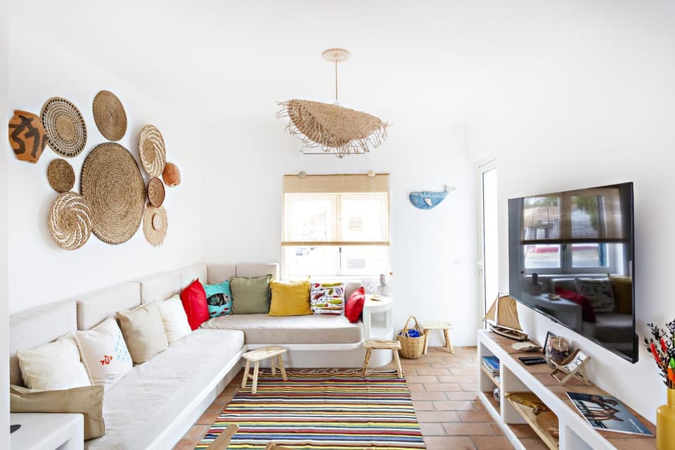 Communal lounge/ TV room, Living room