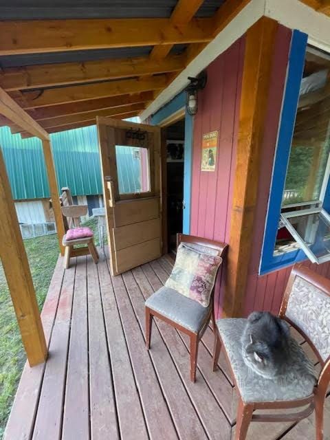 Gracies Grotto Cabin Cabin in Vancouver Island