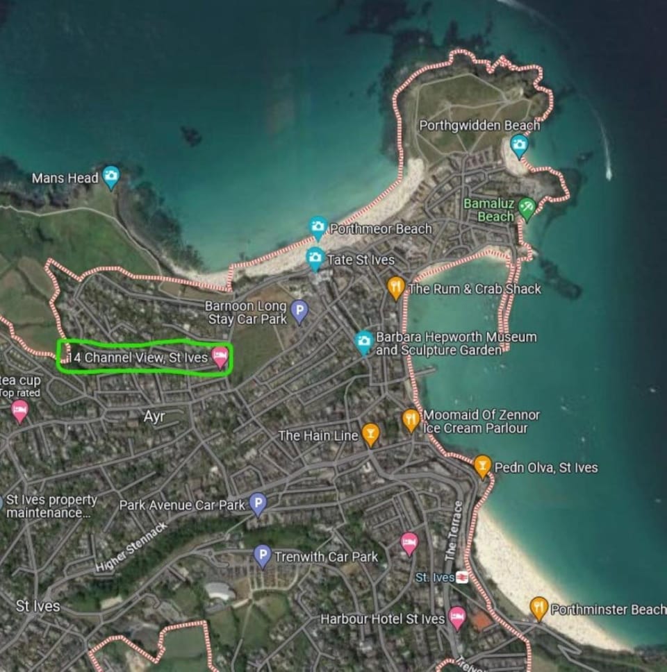 Property building, Natural landscape, Bird's eye view, Sea view, Location