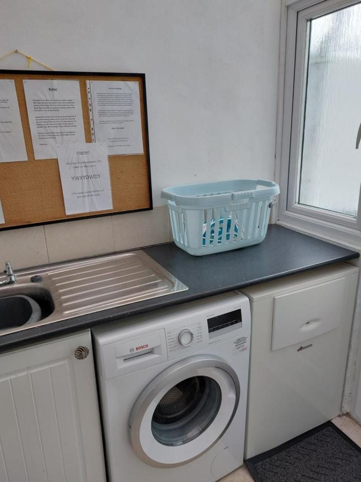 laundry, washing machine, dryer