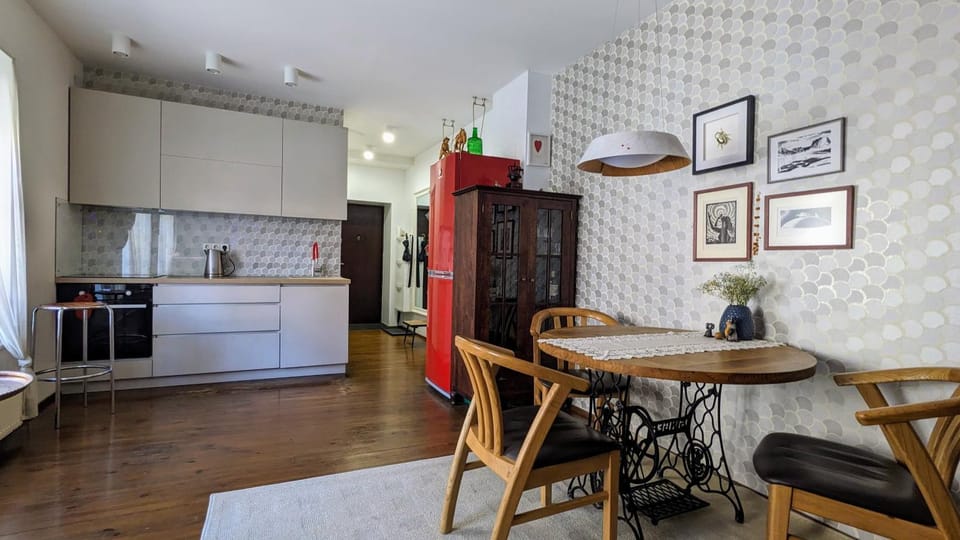 Kitchen or kitchenette, Living room, Dining area