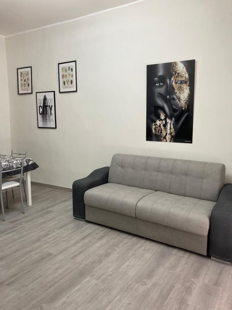 Living room, Decorative detail, Seating area