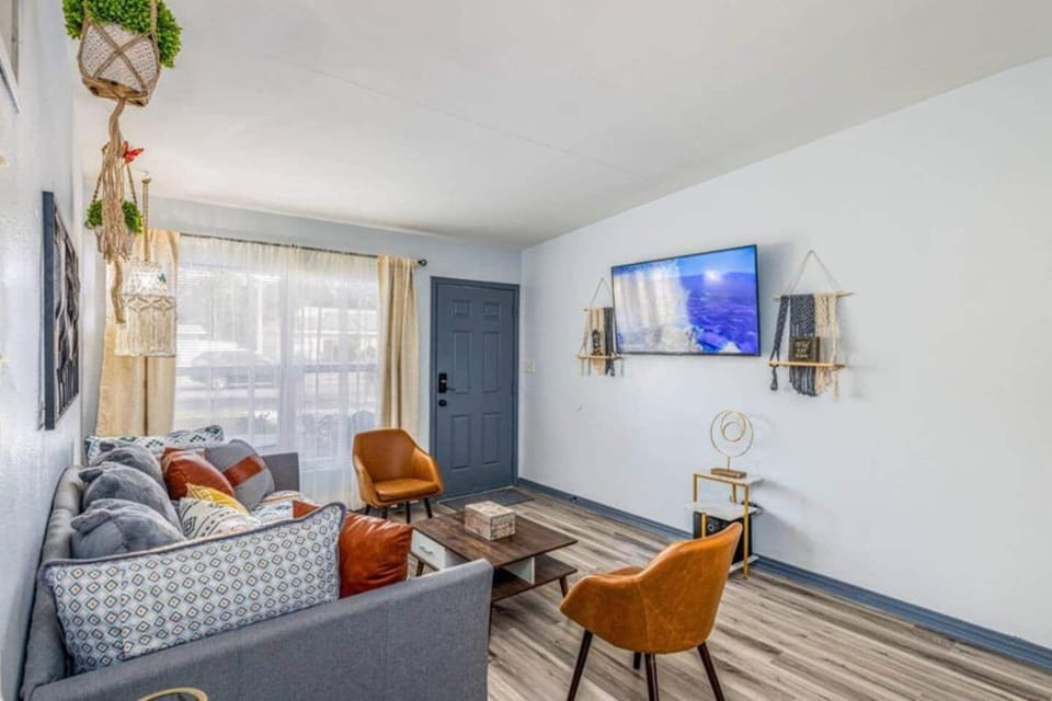 Magical 3BR Orlando Getaway Kitchen Near Parks House in Orlando