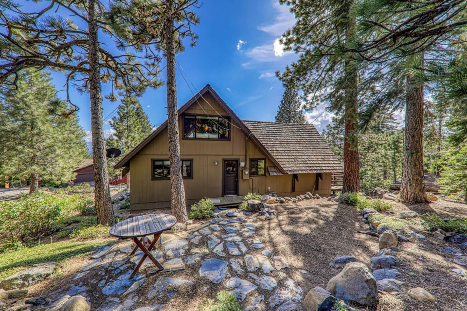 4BR Tahoe Retreat in Prime Location House in Dollar Point