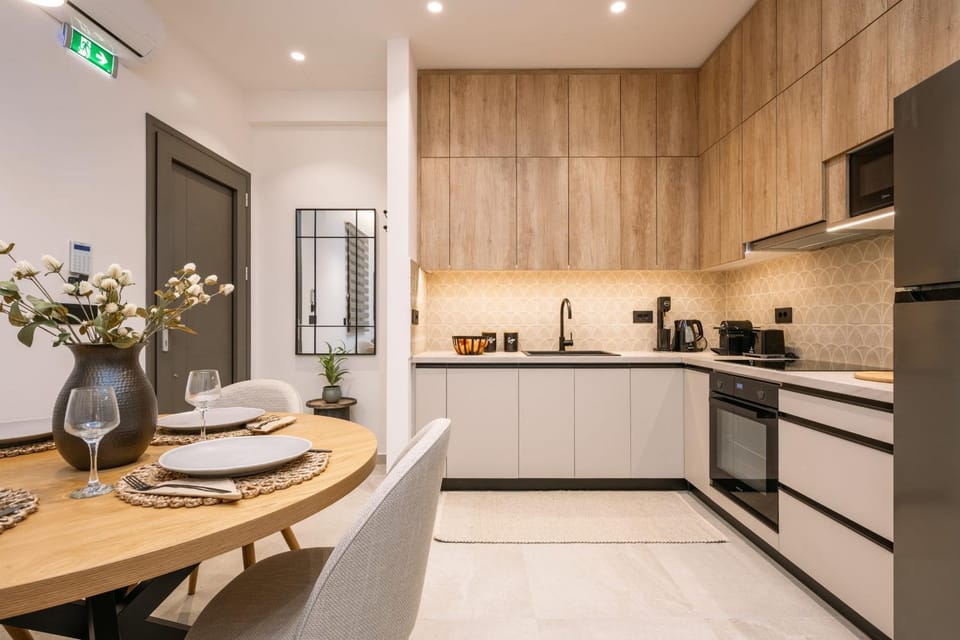 Coffee/tea facilities, Kitchen or kitchenette, Dining area, oven, pet friendly, toaster