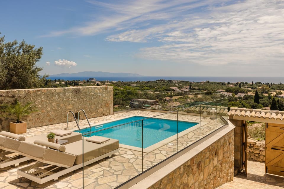 Day, Natural landscape, View (from property/room), Pool view, Sea view, Swimming pool, sunbed