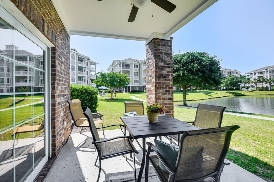1st-Floor Condo in Myrtle Beach ~ 2 Mi to Ocean! House in Myrtle Beach