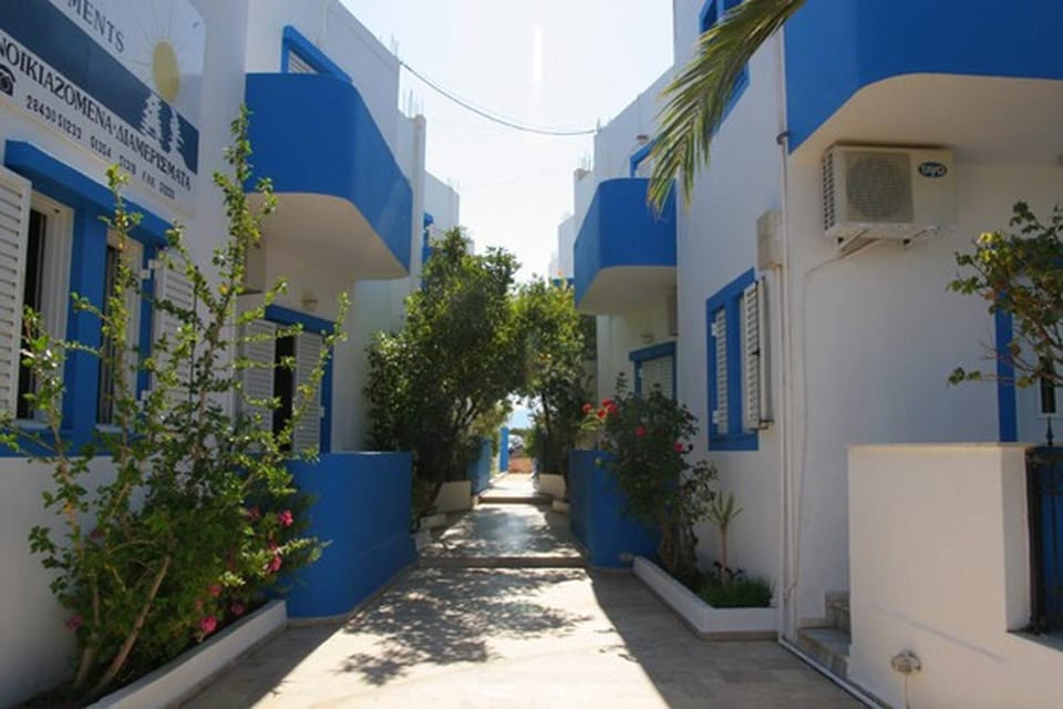 Sea View And Mountain View Apartment For 4 People Apartment in Lasithi
