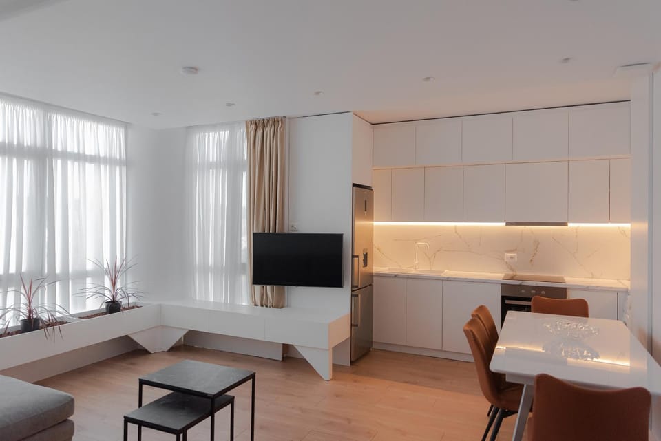 TV and multimedia, Kitchen or kitchenette, Living room