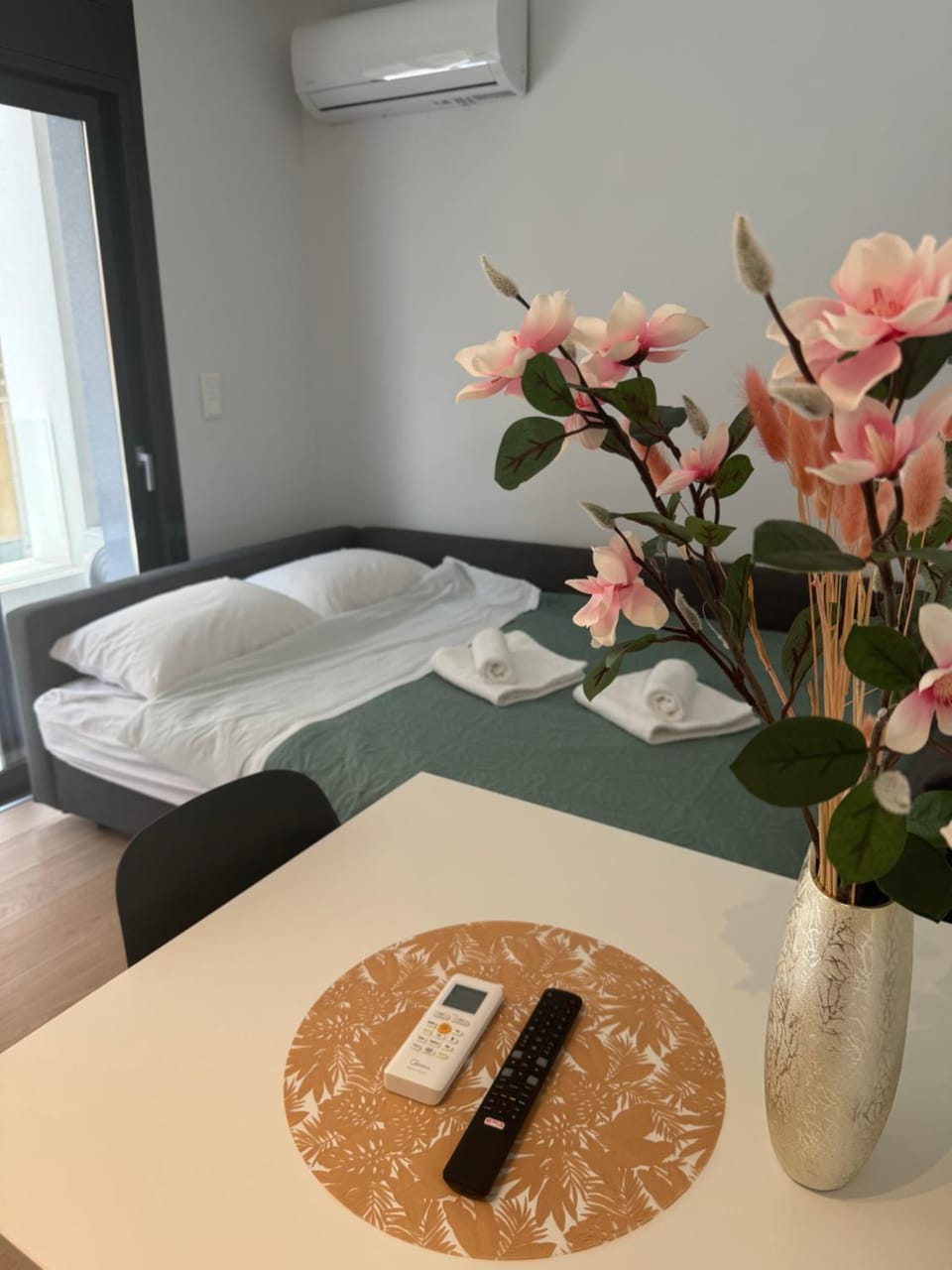Cozy Suite Ampelokipi Apartment in Athens