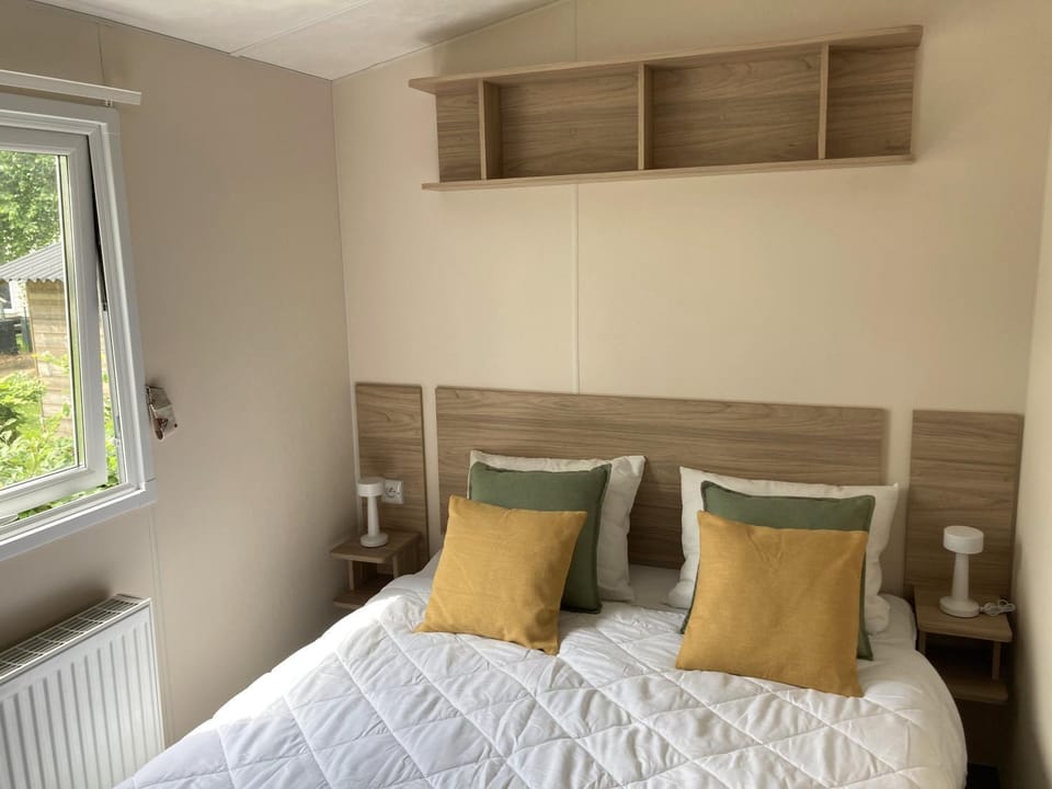 Chalet Between Ostend and Bruges Campground/ 
RV Resort in Flanders