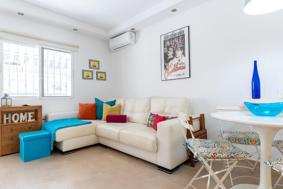 Living room, air conditioner