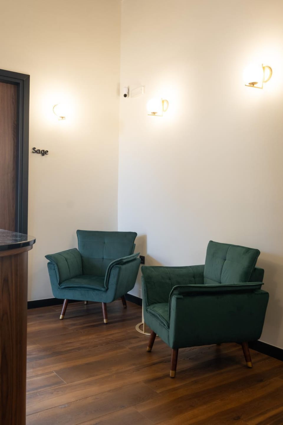 Communal lounge/ TV room, Lobby or reception, acessibility, Internal: Not applicable to any particular room