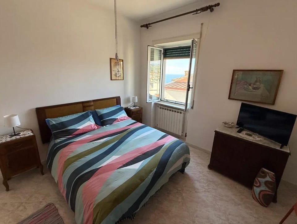 Bed, Photo of the whole room, Bedroom, Sea view