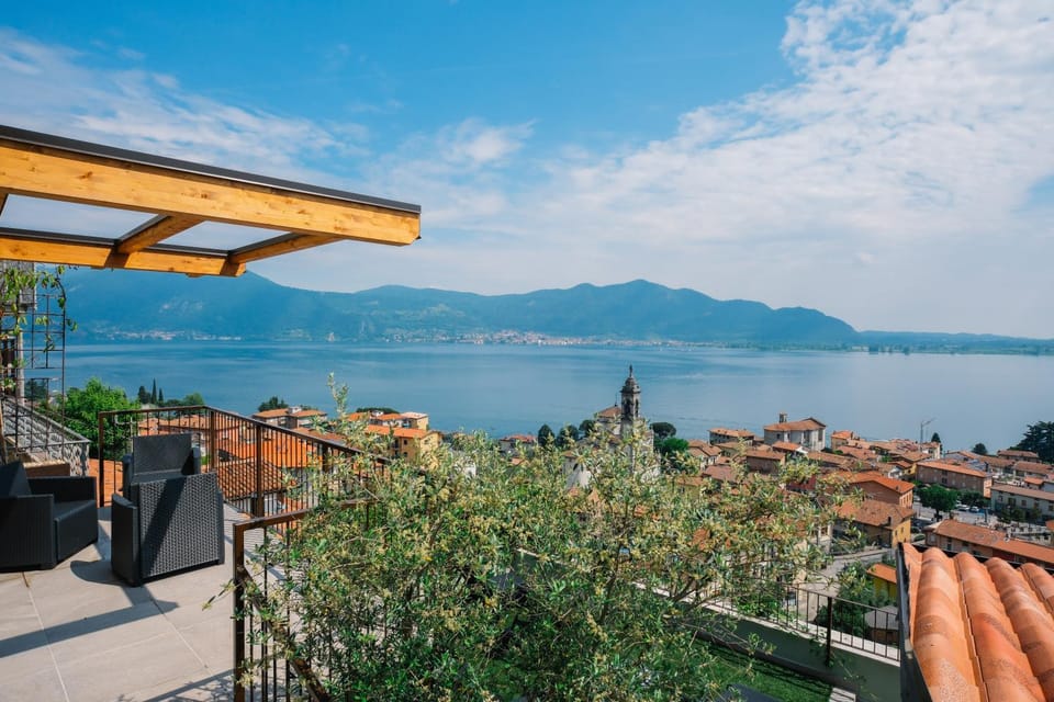 Patio, Day, View (from property/room), Lake view