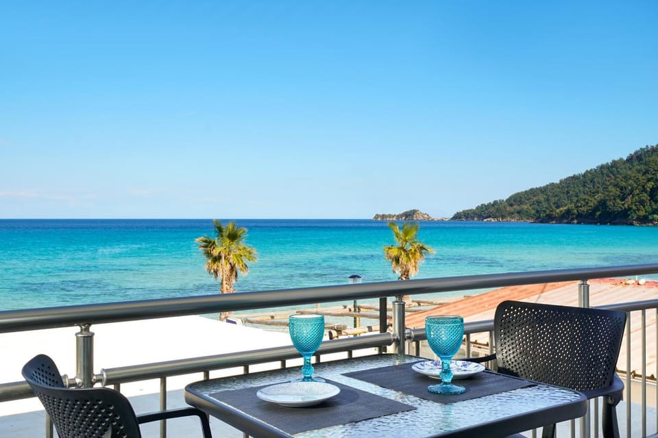 Day, Dining area, Sea view