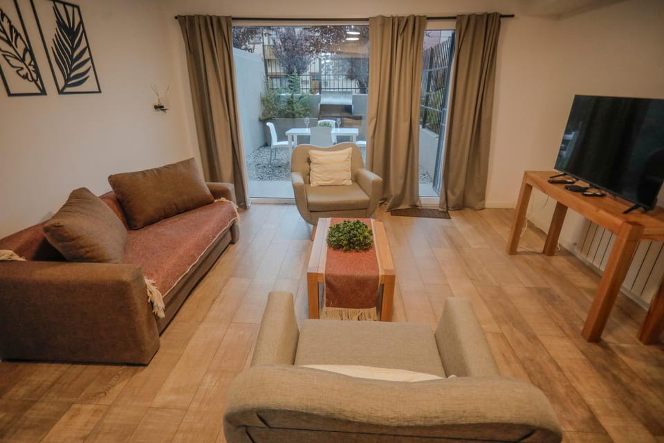 Communal lounge/ TV room, TV and multimedia, Living room