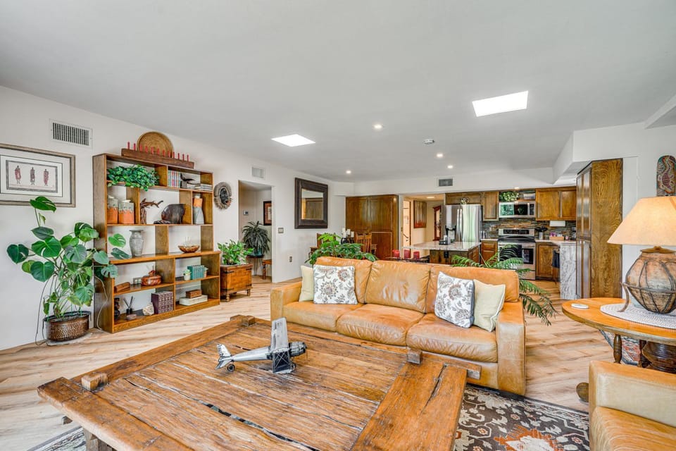 Oro Valley Retreat w/ Pool & Breathtaking Views! House in Casas Adobes