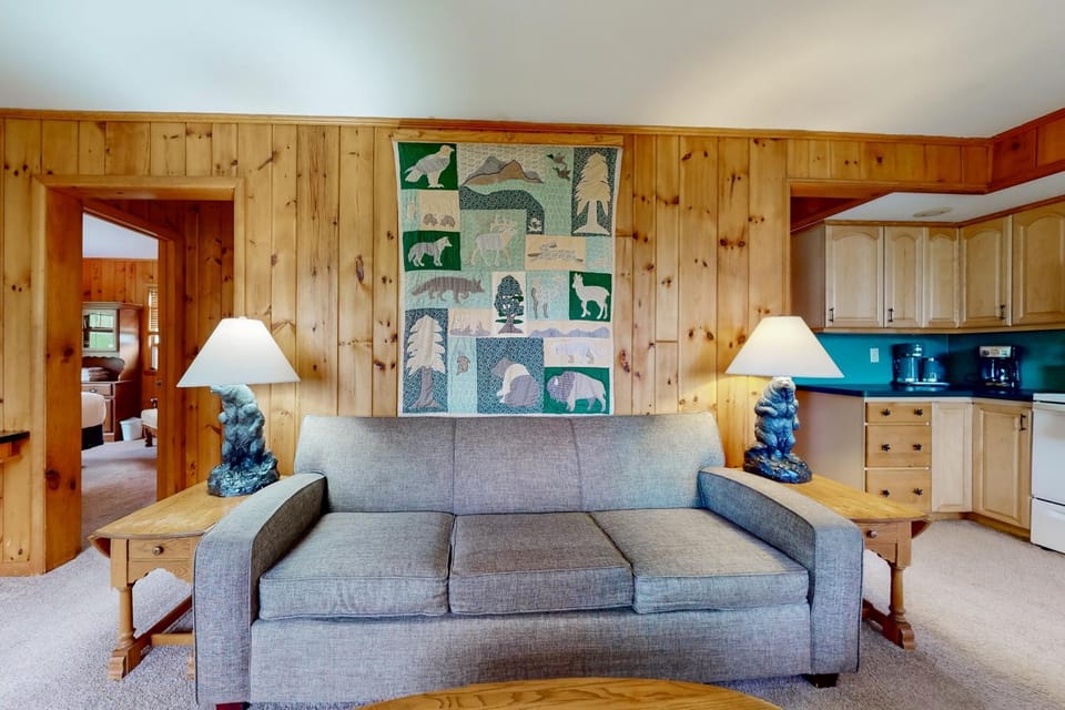 Takundewide Cabin Cabin in Queensbury