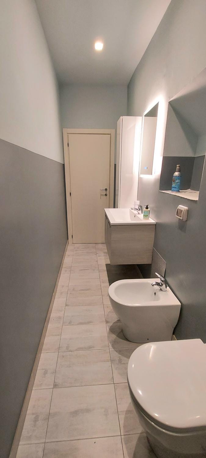 Toilet, Bathroom