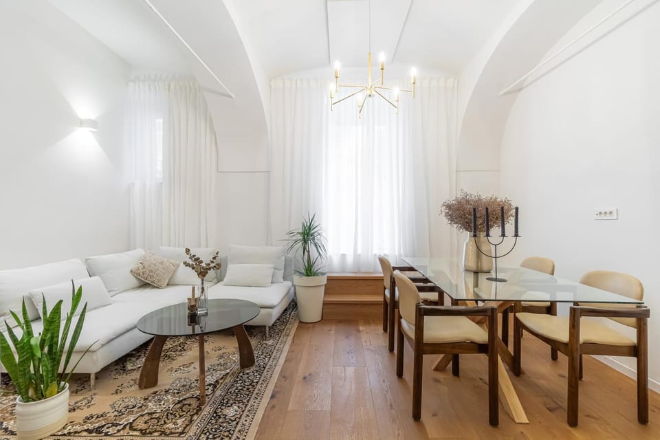 Living room, Dining area