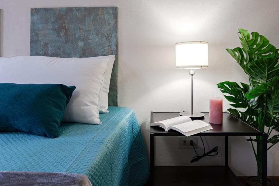 Bed, Decorative detail, Bedroom, heating