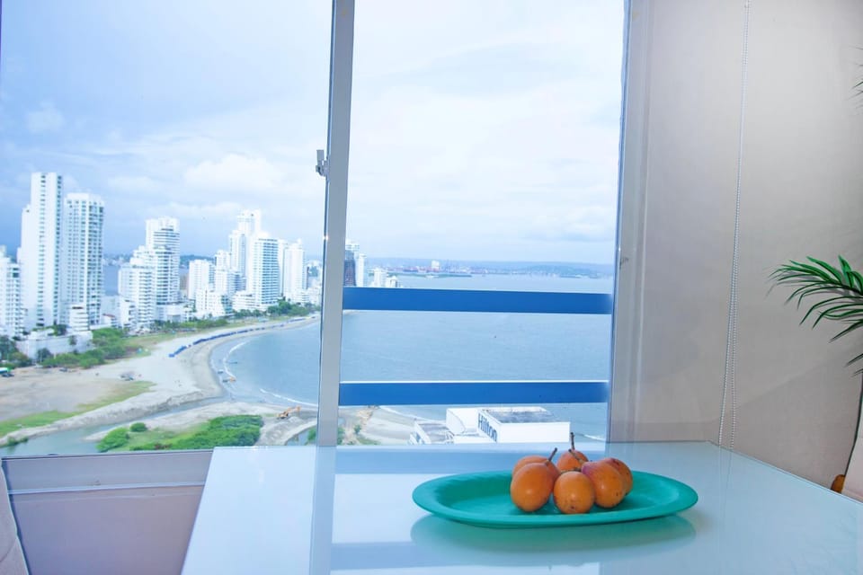 Riviera Sunrise Beach - Frente al mar y vista panorámica a toda la ciudad Apartment in Cartagena