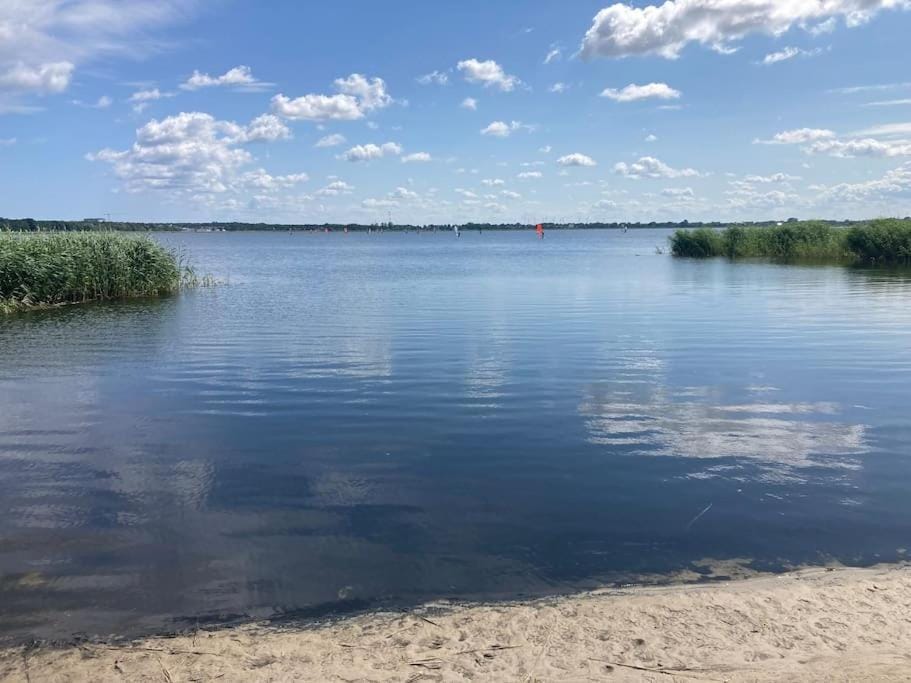 Idyllic at the Lake, 500m to baltic - dog-friendly Apartment in West Pomeranian Voivodeship, Poland