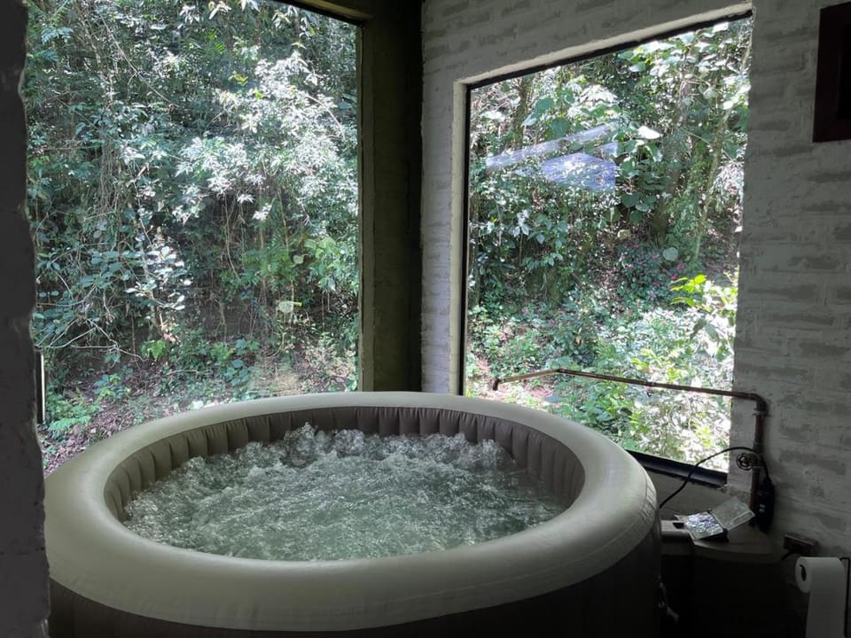Refugio Jabuticaba, CASA DA MATA - Você imerso na mata atlântica House in State of São Paulo