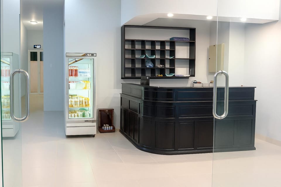 Property building, Lobby or reception