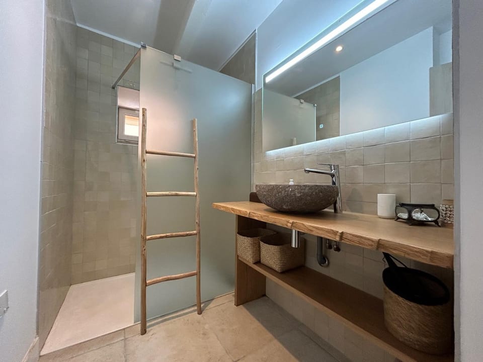 Maison T3 rénovée à Collioure, 2 chambres, balcon - FR-1-309-457 House in Collioure