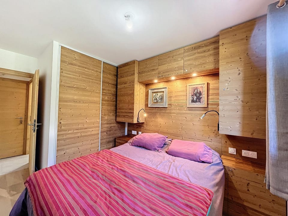 Appartement neuf 3 chambres proche village avec parking - FR-1-560-143 Apartment in Combloux